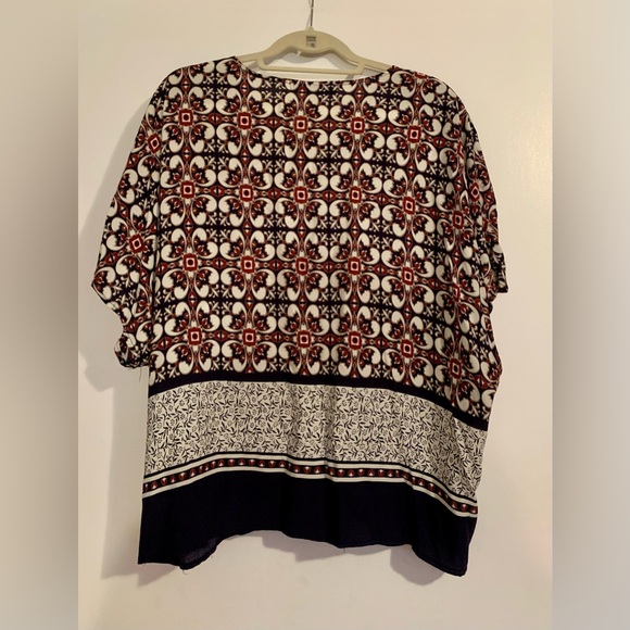 128 SUZY SHIER Zip Front plus top - Picture 2 of 3